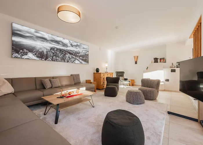 Loewen Chalets