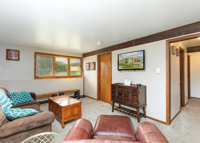 Quiet Home Minutes From Lake Galena & Eagle Ridge