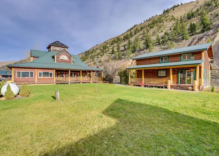 Pet-Friendly Idaho Home On The Salmon River!