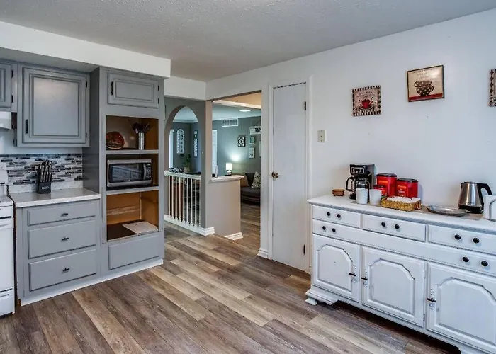 Fantastic Home Near Dwtn/Airport