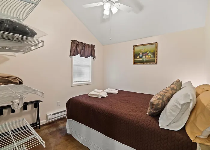 Chardonnay Cottage - Gotl Strip - Cozy & Quaint