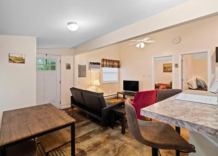 Chardonnay Cottage - Gotl Strip - Cozy & Quaint