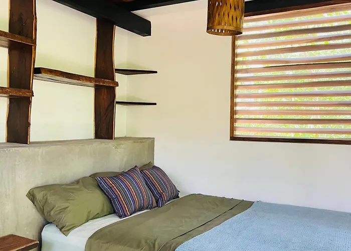 Nosotros Playa Maderas - Surf House & Casitas