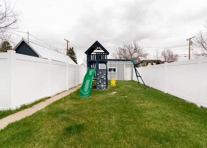 1890 Historic Montana Retreat | Boutique | W & R