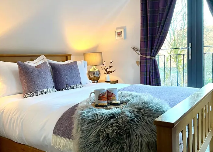 Bluebell Cottage With Hot Tub