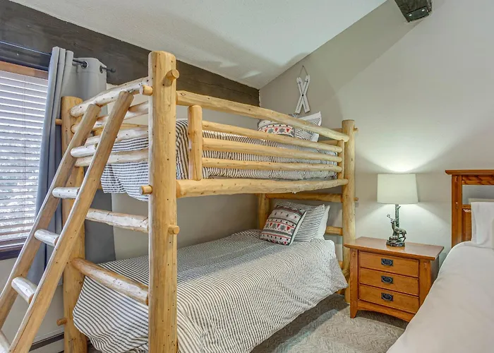 Colorado Escape W/ Pool Access & Mountain Views!