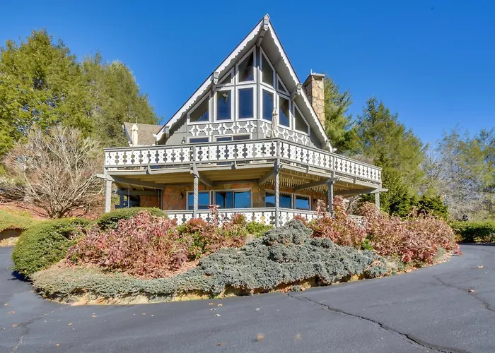Picturesque 'Sky Haus' Sanctuary W/ Mountain Views