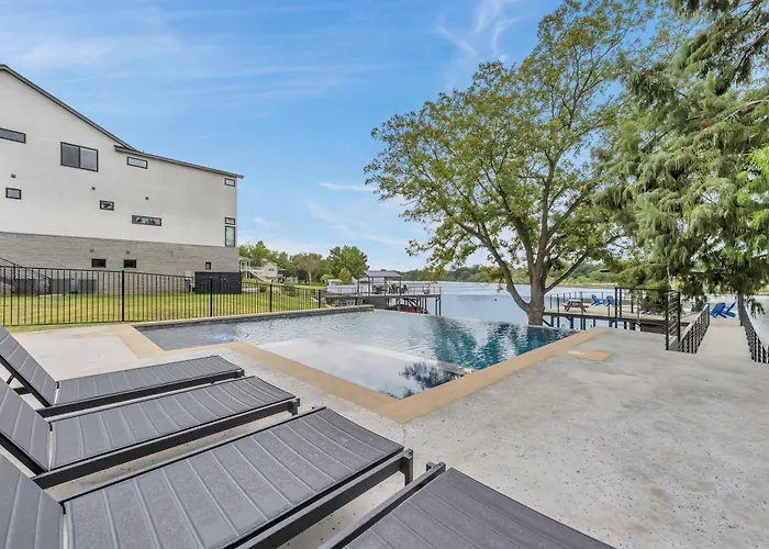 Lbj Bliss Retreat Heated Pool Hot Tub Game Rooms