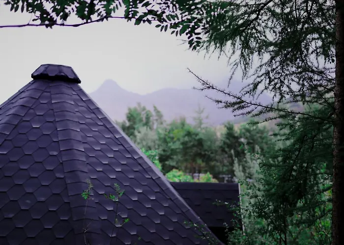 Aos Si Lodges