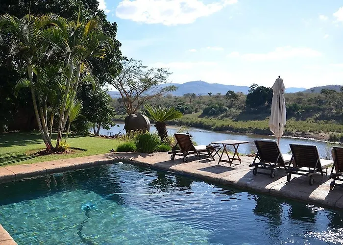 Khandizwe Kruger Villa