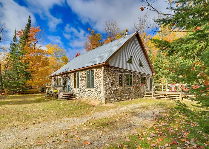 Paradise Cottage: Trail Access Nearby