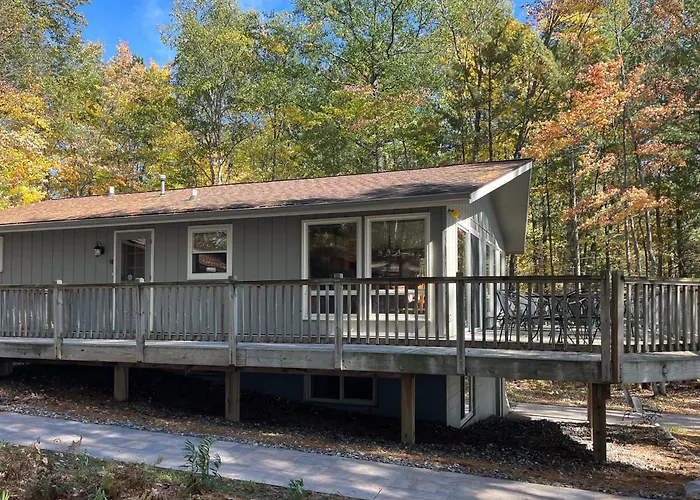 Chanticleer Inn: Hudson House