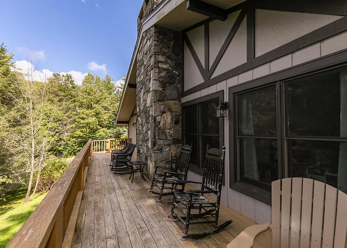 Banner Elk Lodge