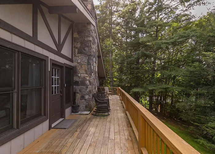 Banner Elk Lodge