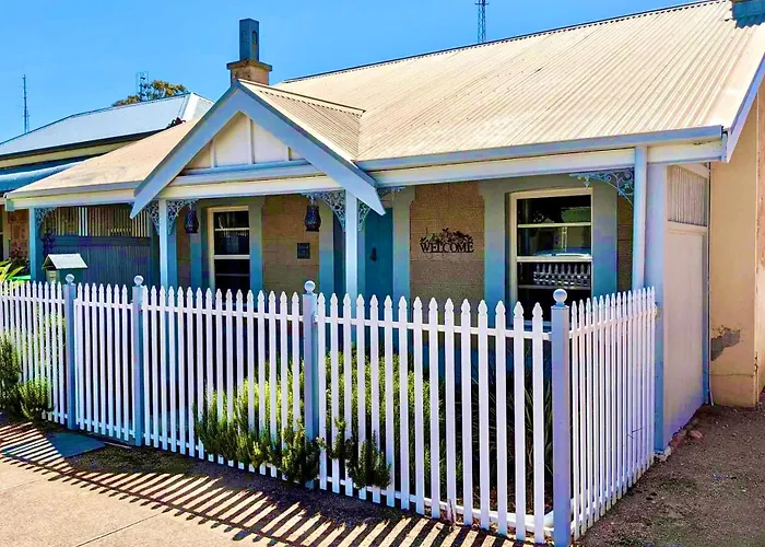Inglenook Cottage