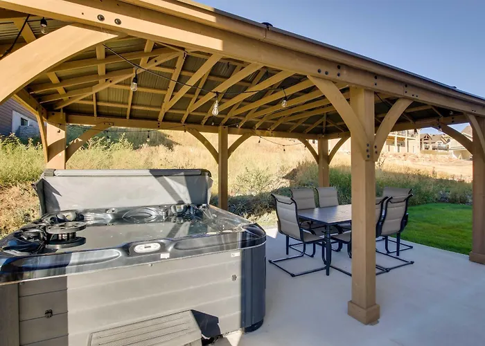 Garden City Vacation Rental: Walk To Bear Lake