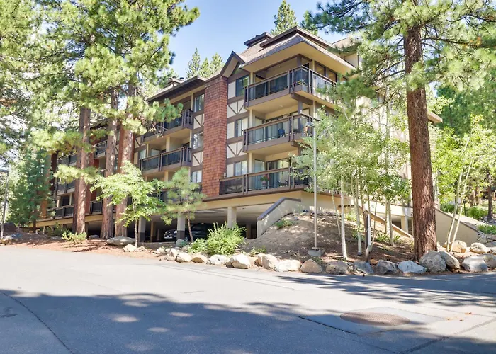 Walk To Ski Shuttle: Incline Village Condo