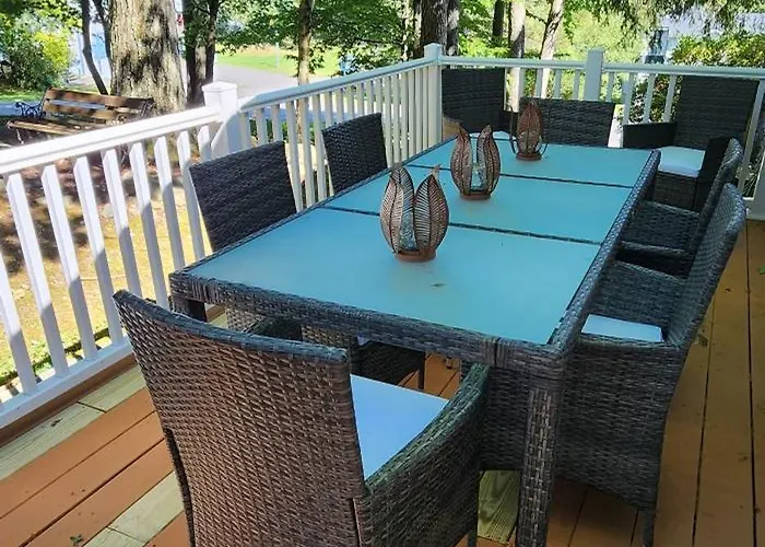 Charming Corner Newly Furnished Townhome