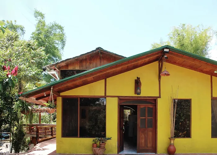 Senz Chalet Riverside - Mindo