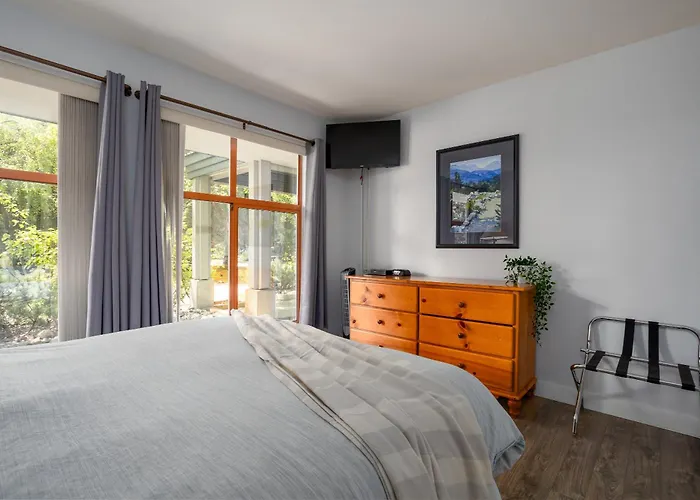 1Br In Northstar, Village Location, Gas Fireplace, Shared Hot Tub, Ski Storage