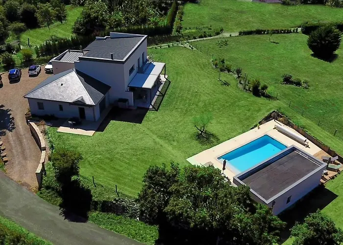 Le Gîte City Haut de gamme, Jardin, Piscine