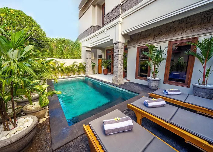 Villa Marie - Kuta - 6 Bedroom 4 Bathroom Villa - Great Location !