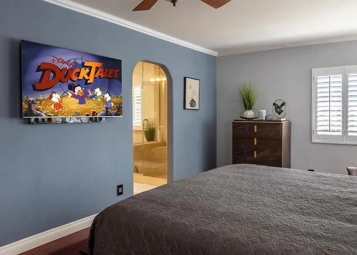 20 Disc-Modern-King Bed, Jacuzzi, Fire Pit, Bbq
