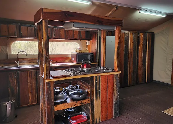 Crimson Bush Lodge