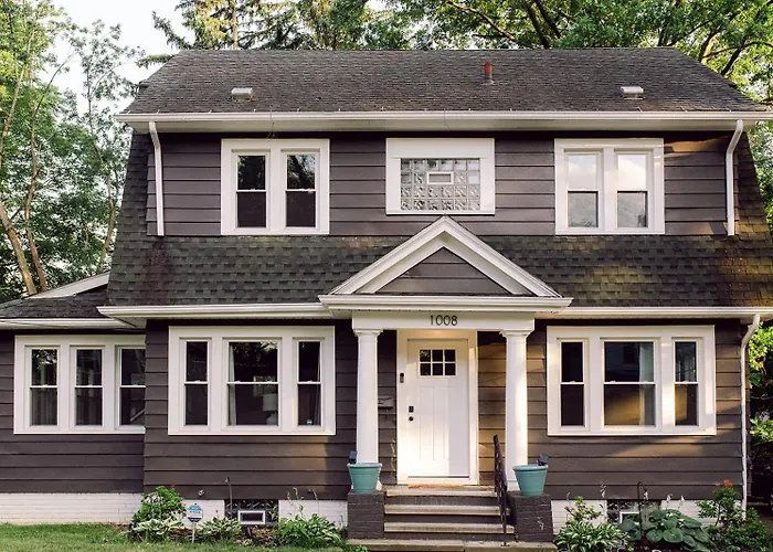 The 1920'S Dutch Colonial - Highland Square