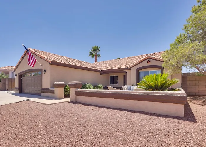 Lovely Bullhead City Retreat W/ Pool And Hot Tub