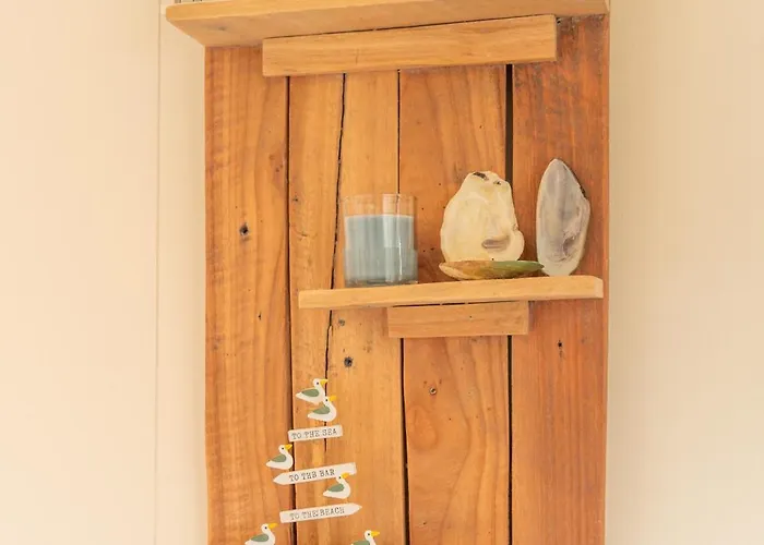 Driftwood Lodge
