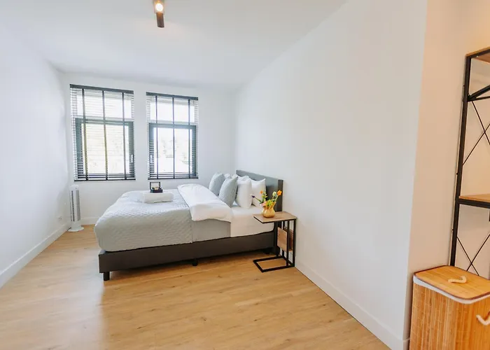 Brand New Bright Luxurious Villa In Amsterdam!