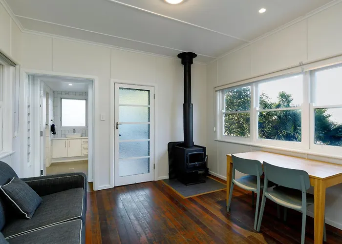 Currawong Beach Cottages