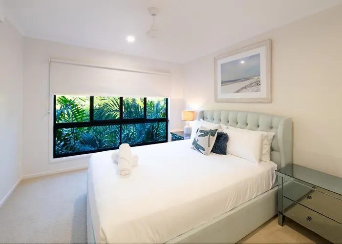 3 Bedroom Holiday Home Valley Views In Airlie Beach