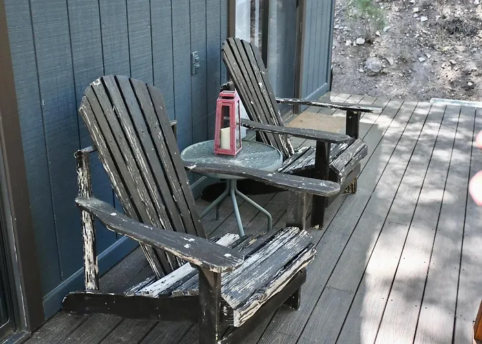 Nightcap Lodge - Hot Tub, Fireplace, Deck, Barbecue