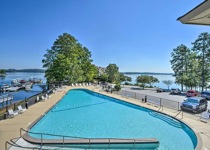 Walk To Lake Keowee: Salem Townhome W/ Deck