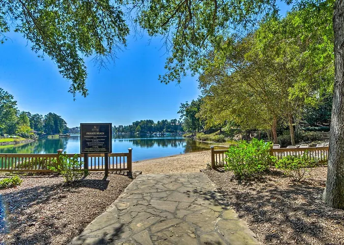 Walk To Lake Keowee: Salem Townhome W/ Deck