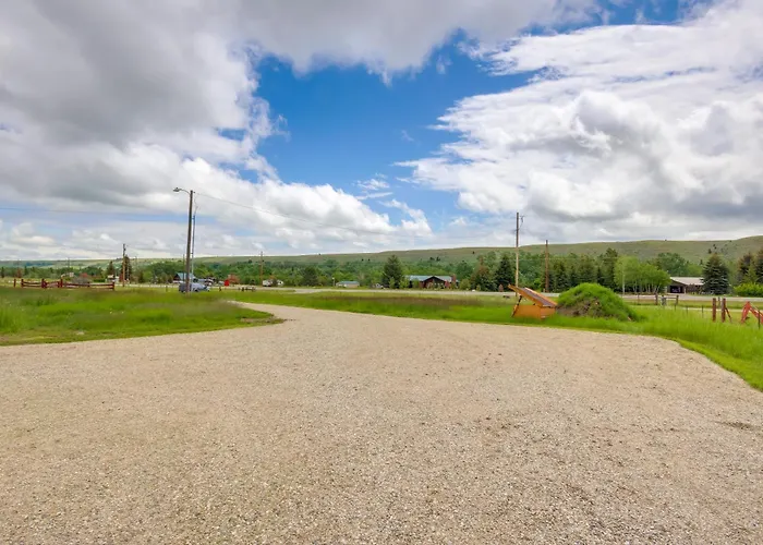 Red Lodge Vacation Rental W/ Mountain Views!