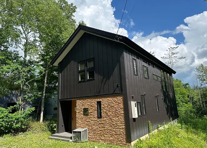 Iguru Ski Chalet With Sauna Close To Rusutsu Ski Resort