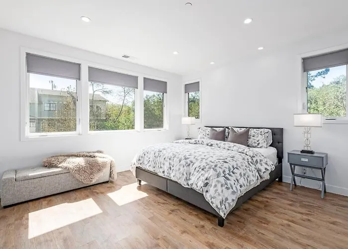 Fabulous Beach Get Away - Brand New Beach House
