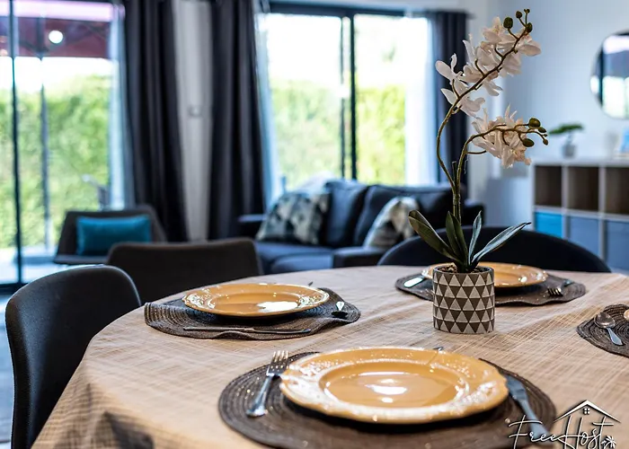 Magny'S Oasis - Disneyland 5Min - Private Parking - Terrace & Garden