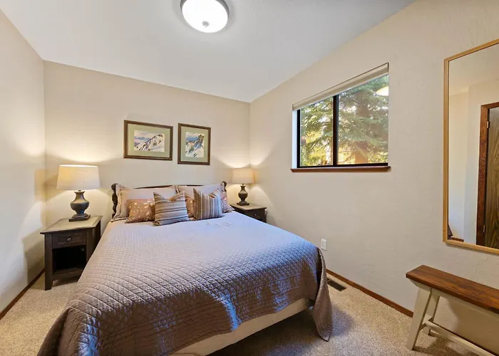 Nightingale Retreat - 3Br, Close To Tahoe City, Walk To Bike Path, Private Beach Access