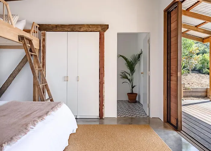 Eagles Nest Milton - Stay 3, Pay 2