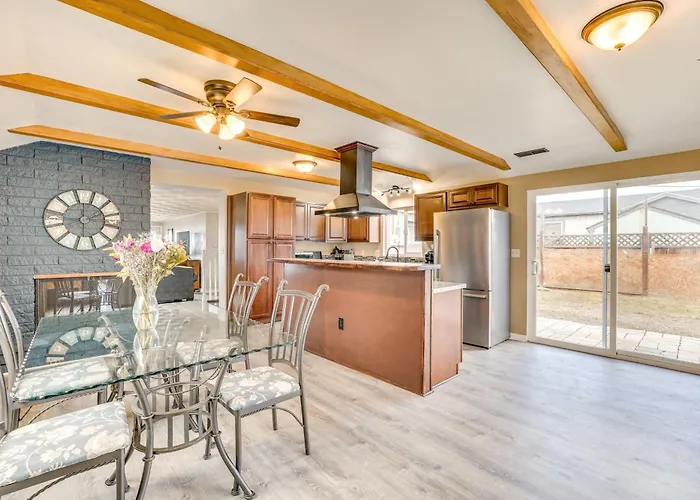 Family-Friendly Ontario Home In Central Location!