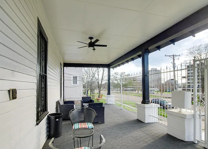Stylish Home ~ 2 Mi To Jackson State & Belhaven!