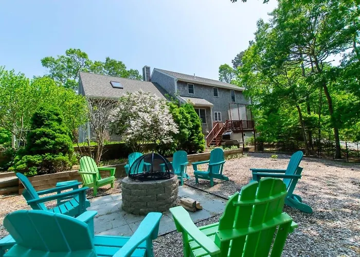Home W Outdoor Spaces Near Long Pond