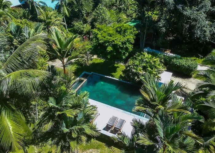 Passion Fruit Lodge