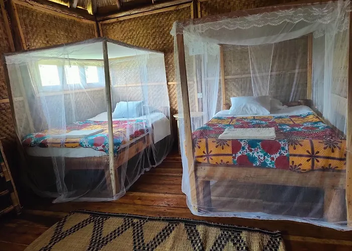 Mwamba Kelele Lodge