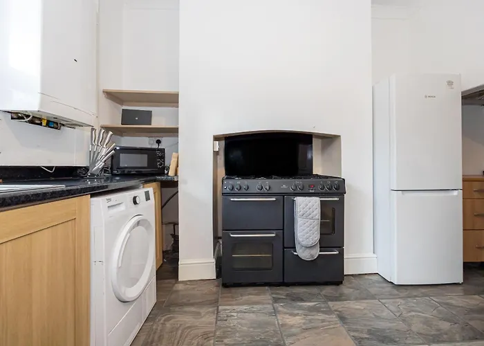 Cosy Two Bedroom Terrace Blackburn