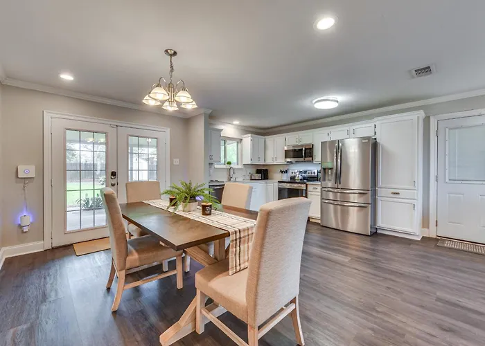 Baton Rouge Home W/ Private Patio: 2 Mi To Lsu!